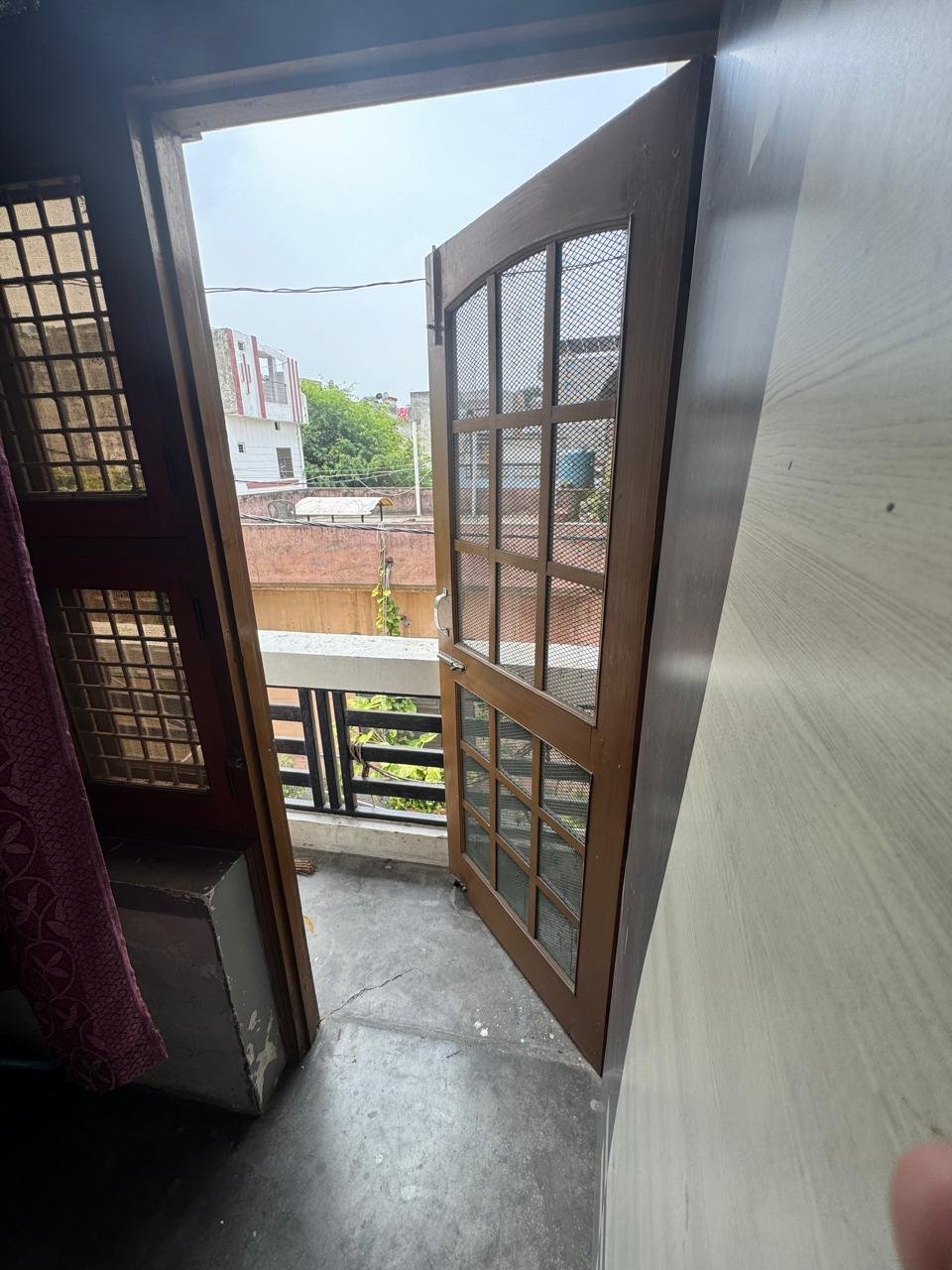 Single Room with Balcony in Muzaffarnagar 